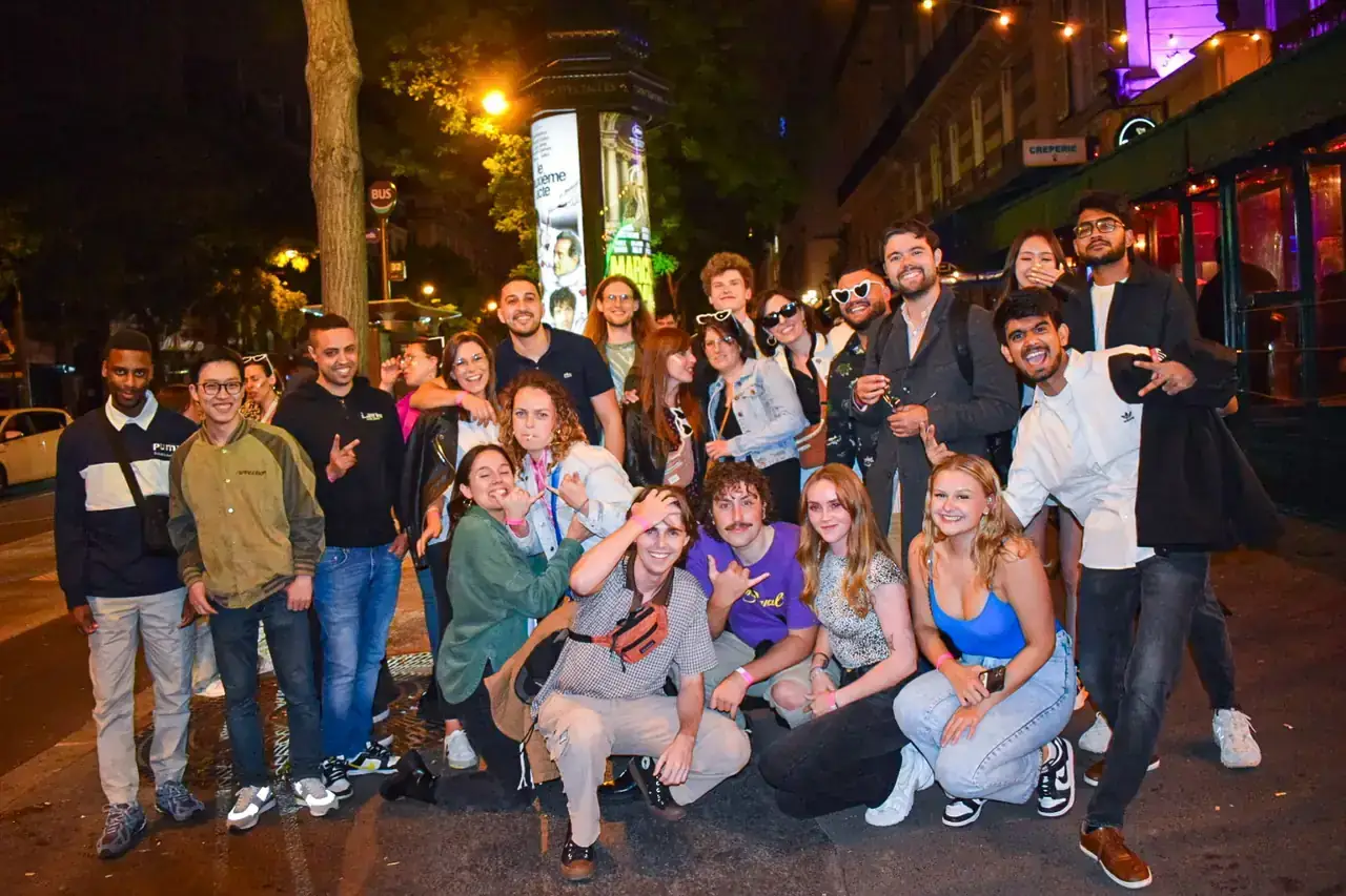 International pub crawl group in central Paris